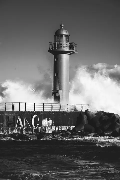 Lighthouse Phone Wallpaper · vertical · 1440×2166