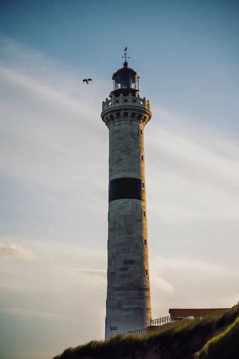 Lighthouse Phone Wallpaper · vertical · 1440×2160