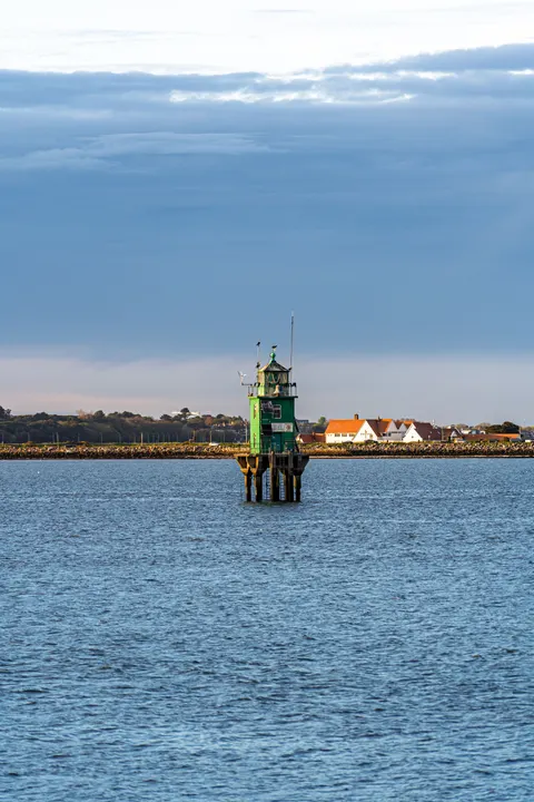 Lighthouse Phone Wallpaper · vertical · 1440×2160