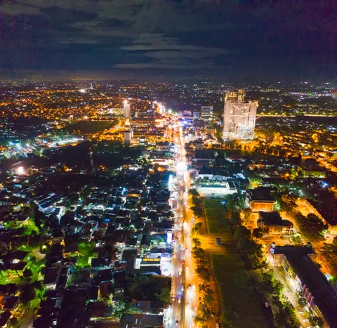 Kuş Bakışı Şehir Manzarası 4K Duvar Kağıdı · city · 3840×3734