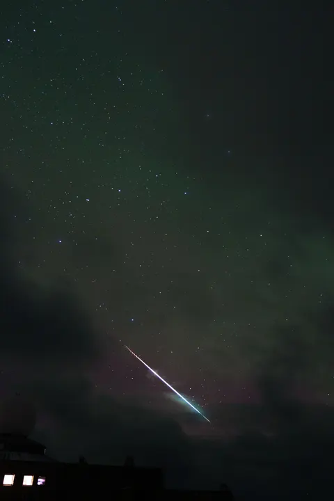 Aurora Phone Wallpaper · vertical · 1440×2160