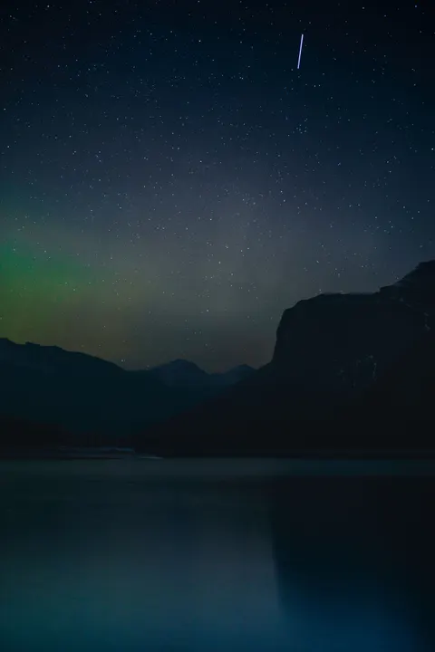 Aurora Phone Wallpaper · vertical · 1440×2159