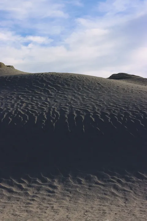 Desert Dunes Phone Wallpaper · vertical · 1440×2160