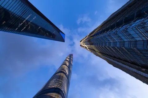 摩天大楼 4K壁纸 · city · 3840×2560