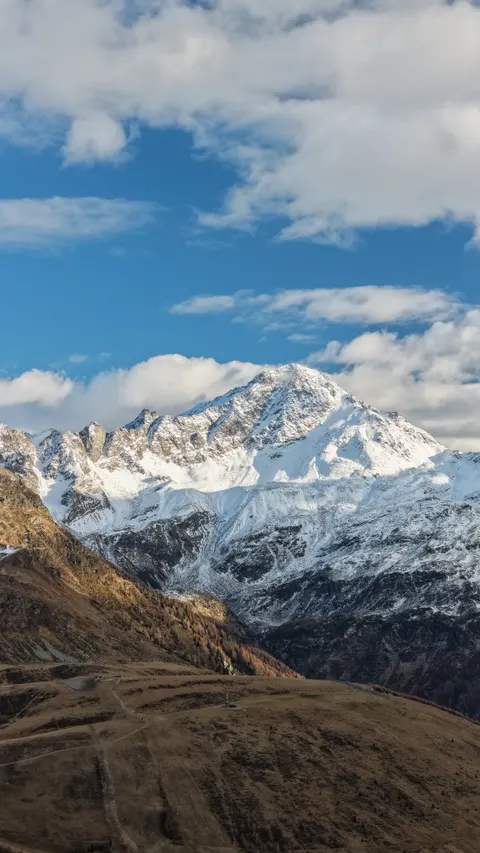 Mountain Peak Phone Wallpaper · vertical · 1440×2560