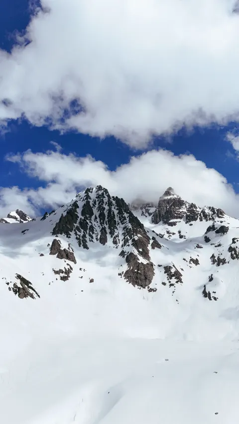 Mountain Peak Phone Wallpaper · vertical · 1440×2560