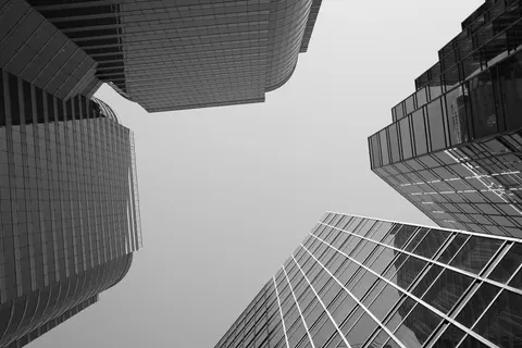 Обои Небоскрёб 4K · city · 3840×2560