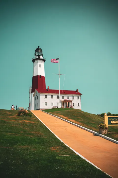 Lighthouse Phone Wallpaper · vertical · 1440×2159