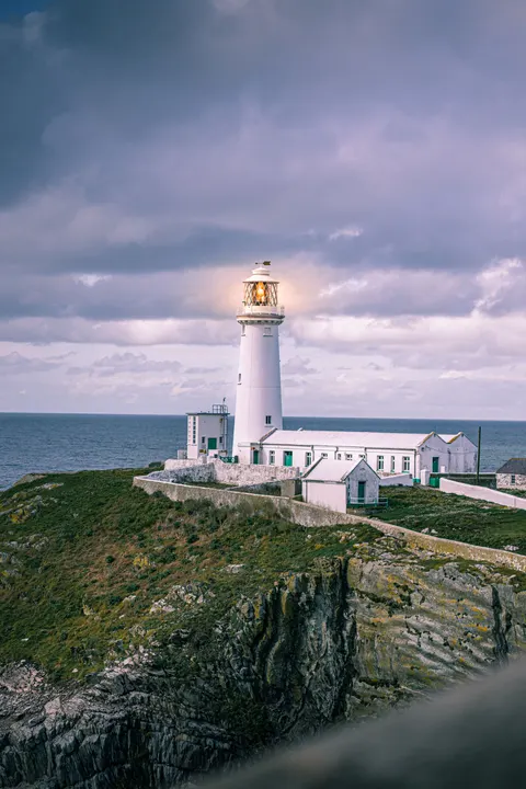 Lighthouse Phone Wallpaper · vertical · 1440×2160