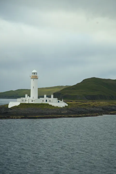 Lighthouse Phone Wallpaper · vertical · 1440×2164