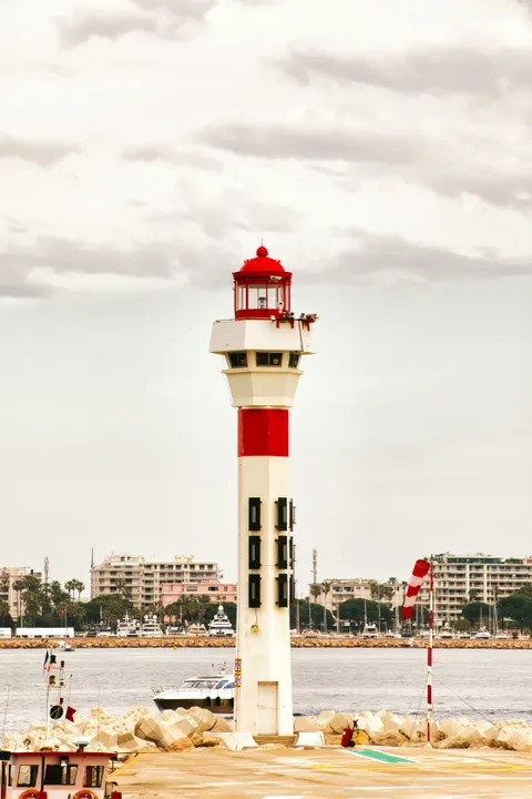 Lighthouse Phone Wallpaper · vertical · 1440×2160
