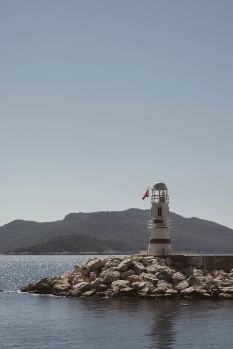 Lighthouse Phone Wallpaper · vertical · 1440×2160