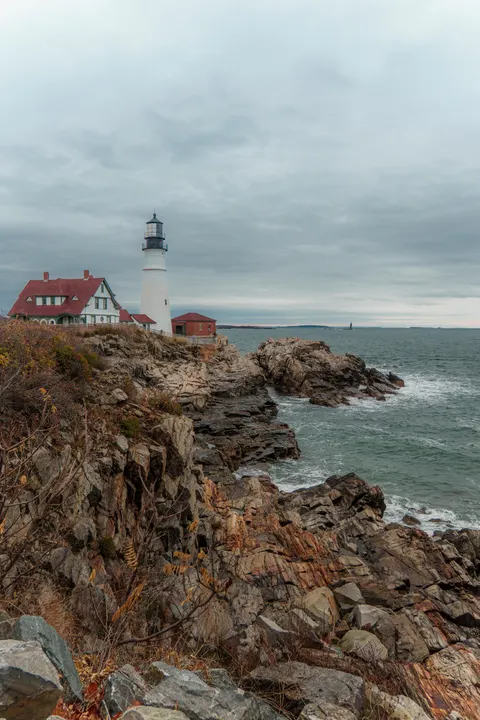 Lighthouse Phone Wallpaper · vertical · 1440×2160