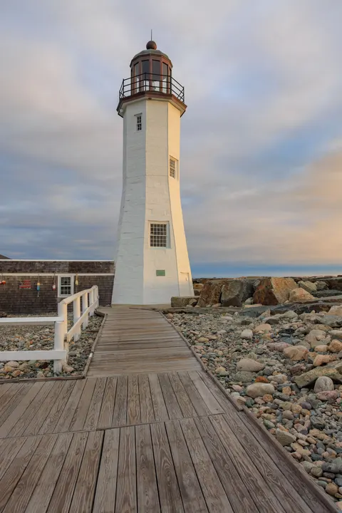 Lighthouse Phone Wallpaper · vertical · 1440×2160