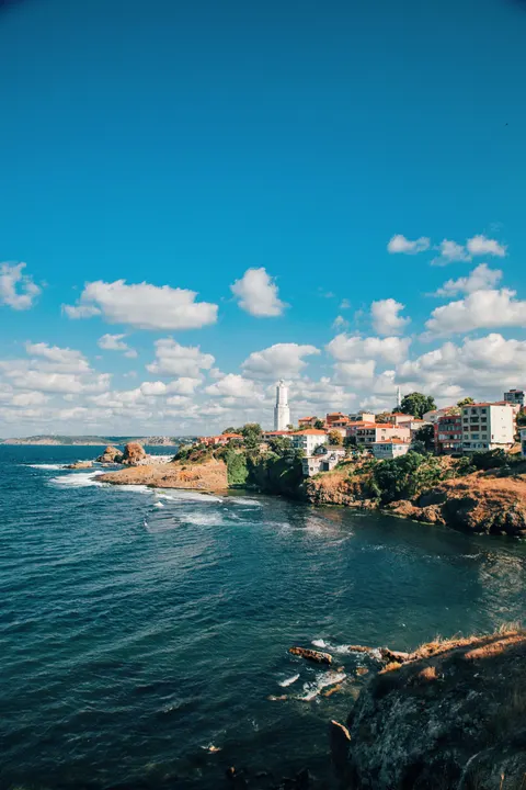 Lighthouse Phone Wallpaper · vertical · 1440×2160
