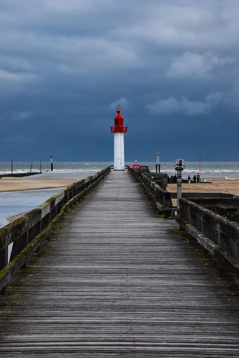 Lighthouse Phone Wallpaper · vertical · 1440×2160