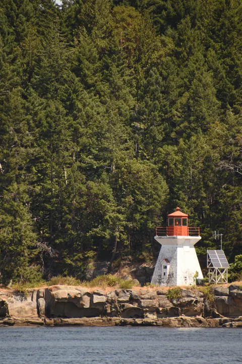 Lighthouse Phone Wallpaper · vertical · 1440×2160