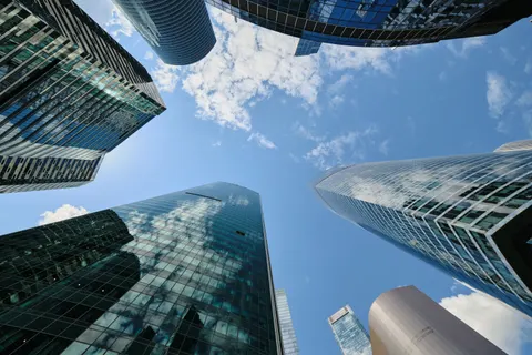 摩天大楼 4K壁纸 · city · 3840×2560