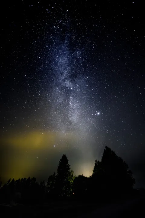 Aurora Phone Wallpaper · vertical · 1440×2158