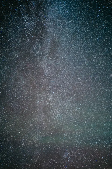 Aurora Phone Wallpaper · vertical · 1440×2160