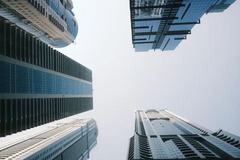 摩天大楼 4K壁纸 · city · 3840×2560