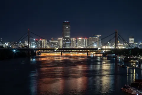 Fond d'écran Pont urbain 4K · city · 3840×2560