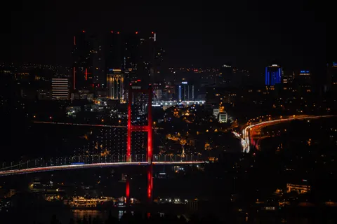 City Bridge 4K Wallpaper · city · 3840×2560