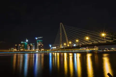 City Bridge 4K Wallpaper · city · 3840×2560