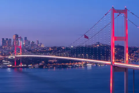Fond d'écran Pont urbain 4K · city · 3840×2563
