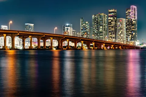 City Bridge 4K Wallpaper · city · 3840×2560