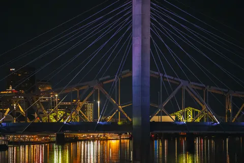 City Bridge 4K Wallpaper · city · 3840×2560