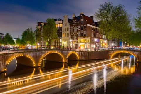 Fond d'écran Pont urbain 4K · city · 3840×2560