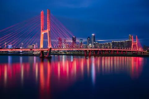 City Bridge 4K Wallpaper · city · 3840×2563