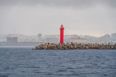 灯塔海岸 4K壁纸 · ocean · 3840×2560
