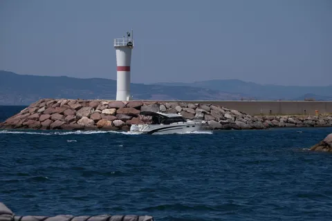 Fond d'écran Côte du phare 4K · ocean · 3840×2560