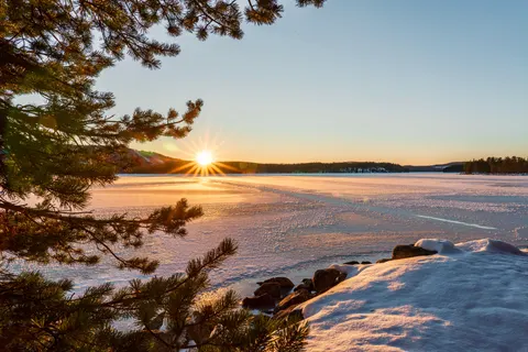 Frozen Lake 4K Wallpaper · nature · 3840×2561
