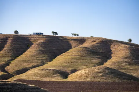 Vineyard Hills 4K Wallpaper · nature · 3840×2560