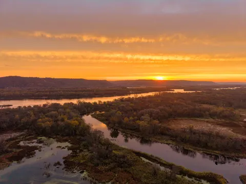 Autumn River 4K Wallpaper · nature · 3840×2880