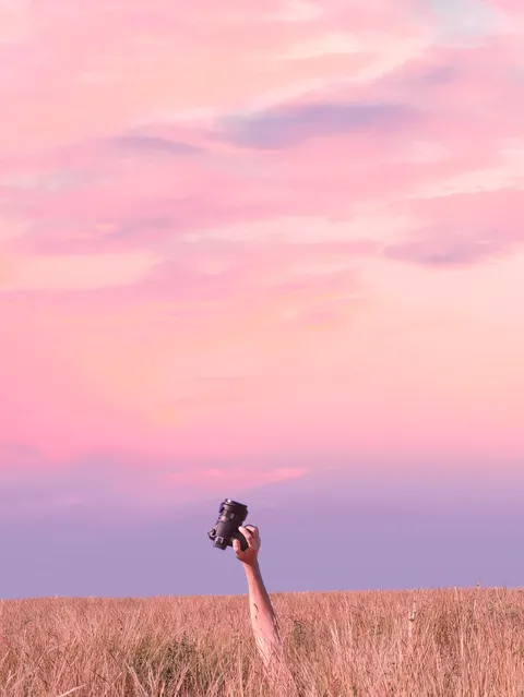 Surreal Dream Phone Wallpaper · illustration · 1440×1918