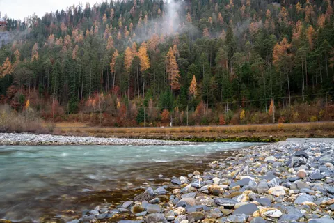 Autumn River 4K Wallpaper · nature · 3840×2560