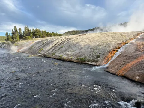 Hot Spring 4K Wallpaper · nature · 3840×2880
