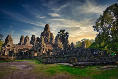 Ancient Temple 4K Wallpaper · architecture · 3840×2560