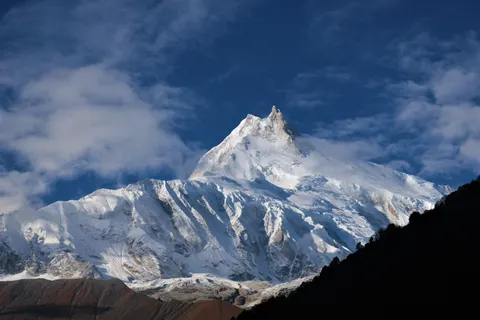 خلفية الجبال بدقة 4K · mountains · 3840×2560