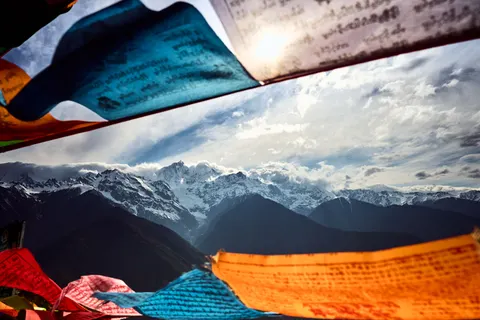 히말라야 봉우리 4K 배경화면 · mountains · 3840×2560