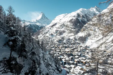 山脉 4K壁纸 · mountains · 3840×2560
