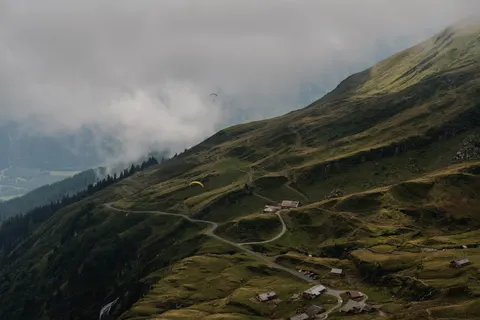 산 4K 배경화면 · mountains · 3840×2560