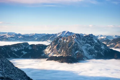 云端之上 4K壁纸 · mountains · 3840×2560