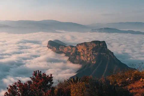山脉 4K壁纸 · mountains · 3840×2560