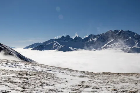 山脉 4K壁纸 · mountains · 3840×2560