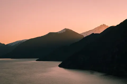 巴塔哥尼亞 4K桌布 · mountains · 3840×2560
